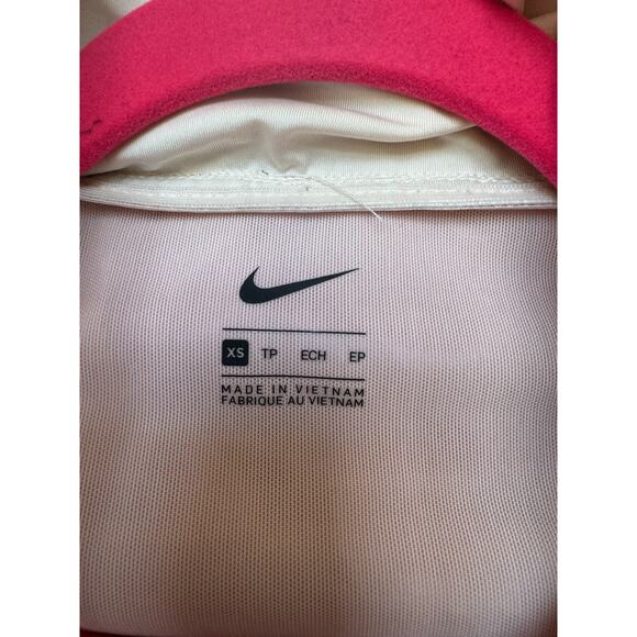 Nike Shield Flash Lightweight Packable Hooded Running Jacket Pink Women's XS - Picture 4 of 8